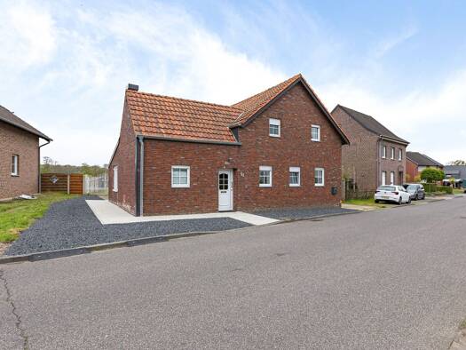 Einfamilienhaus zum Kauf 249.000 € 8 Zimmer 166 m² 767 m² Grundstück frei ab sofort Haarener Straße 52 Haaren Waldfeucht 52525