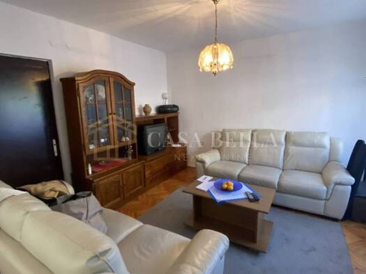 Haus zur Miete 200 € 6 Zimmer 100 m² Grbci, Rijeka Rijeka