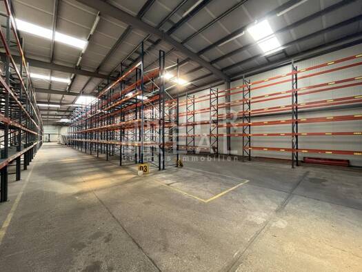 Lagerhalle zur Miete 1.307 m² Lagerfläche teilbar ab 1.307 m² Richrath Langenfeld 40764