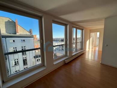 Wohnung zur Miete 1.125 € 3 Zimmer 83,1 m² Dachgeschoss, 4. Geschoss frei ab 01.06.2025 Wismarsche Straße 123 Altstadt Schwerin 19053