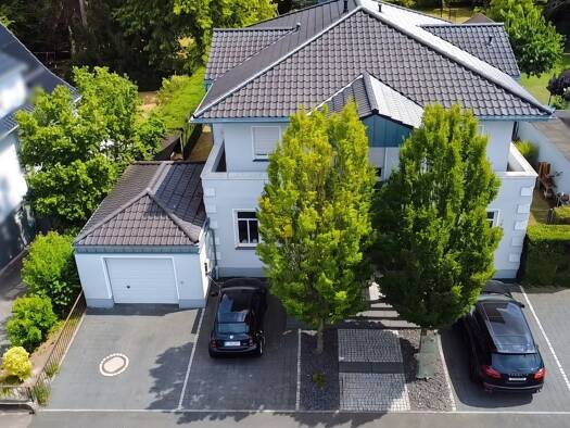 Villa zum Kauf 997.000 € 8 Zimmer 280 m² 583 m² Grundstück Limburg Limburg 65549