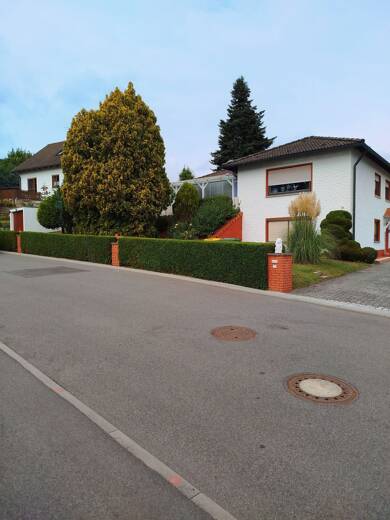 Bungalow zum Kauf provisionsfrei 380.000 € 5 Zimmer 163 m² 744 m² Grundstück Rögen Coburg 96450