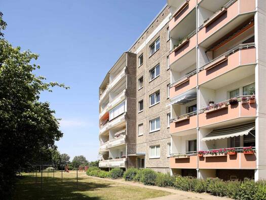 Wohnung zur Miete 370 € 3 Zimmer 71,8 m² 5. Geschoss Mudder-Schulten-Str. 7 Datzeberg Neubrandenburg 17034