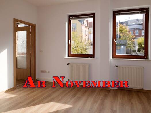Wohnung zur Miete 330 € 2 Zimmer 55,2 m² 1. Geschoss Fritz-Ebert-Straße 12 Greiz Greiz 07973