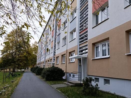 Wohnung zur Miete 310 € 2 Zimmer 43 m² Geschoss 1/4 frei ab sofort Am Hohen Hain 21 d Limbach-Oberfrohna Limbach-Oberfrohna 09212