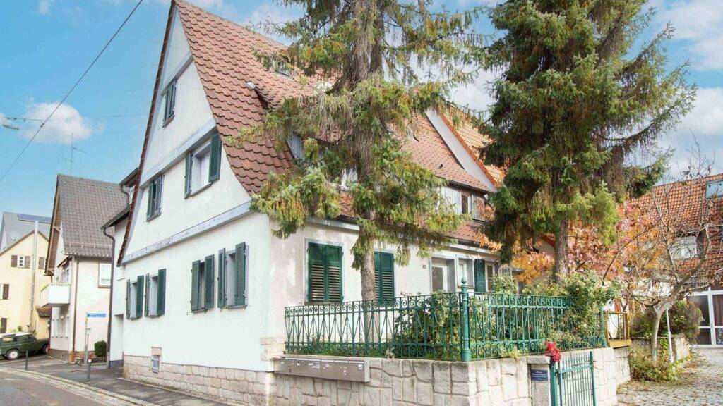 Mehrfamilienhaus zum Kauf 980.000 € 7 Zimmer 170,3 m² 130,1 m² Grundstück Möhringen Stuttgart 70567