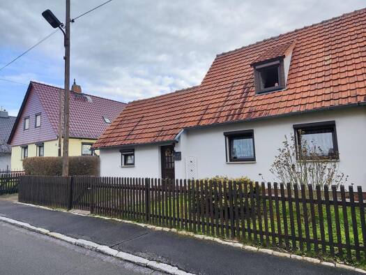 Doppelhaushälfte zum Kauf provisionsfrei 115.000 € 5 Zimmer 80 m² 80 m² Grundstück Rastenberg 99636