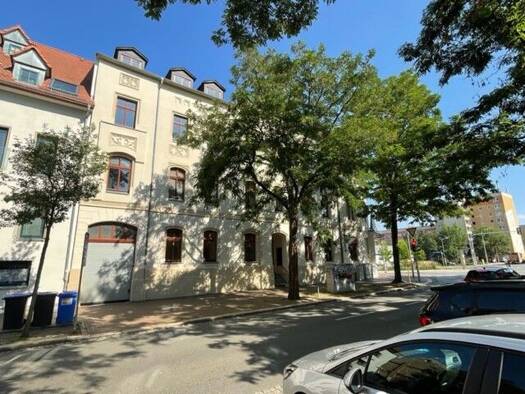 Mehrfamilienhaus zum Kauf als Kapitalanlage geeignet 890.000 € 22 Zimmer 982,4 m² 460 m² Grundstück Innenstadt Zwickau 8056