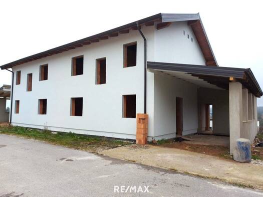 Reihenmittelhaus zum Kauf - Erstbezug 198.000 € 5 Zimmer 142 m² 403 m² Grundstück Raab 4760