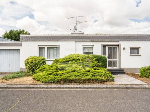 Bungalow zum Kauf 295.000 € 4 Zimmer 94 m² 493 m² Grundstück Friesheim Erftstadt 50374