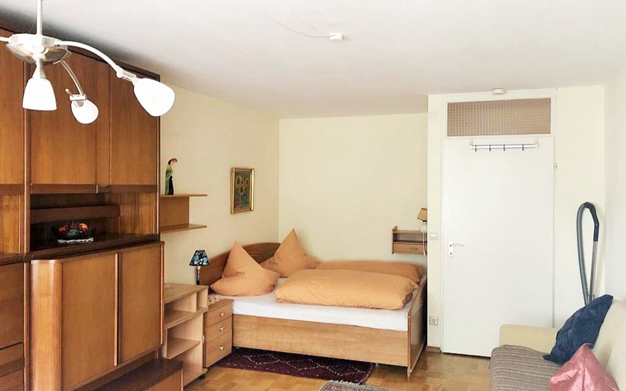 Wohnung zur Miete Wohnen auf Zeit 920 € 1 Zimmer 39 m²<br/>Wohnfläche 01.04.2025<br/>Verfügbarkeit In den Ringelgärten 0 Neckarvorstadt Stuttgart-Cannstatt 70374