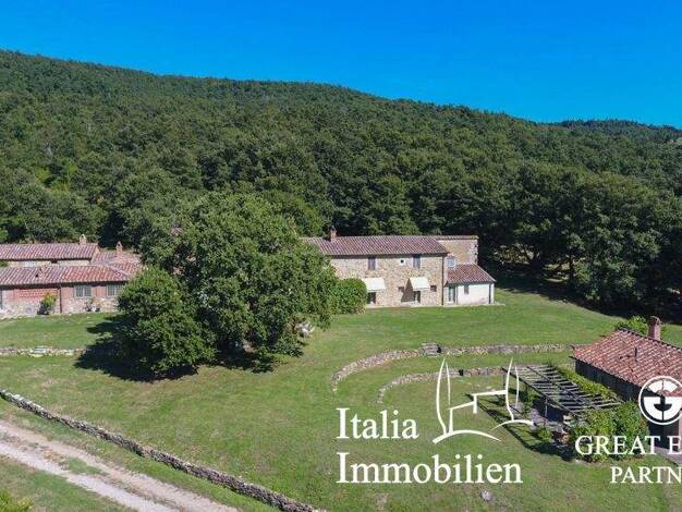 Bauernhaus zum Kauf 2.200.000 € 26 Zimmer 760 m² 28.000 m² Grundstück San Casciano Dei Bagni 53040