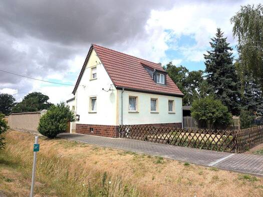 Einfamilienhaus zum Kauf 91.500 € 5 Zimmer 85 m² 1.265 m² Grundstück Kühren Aken / Kühren 06385