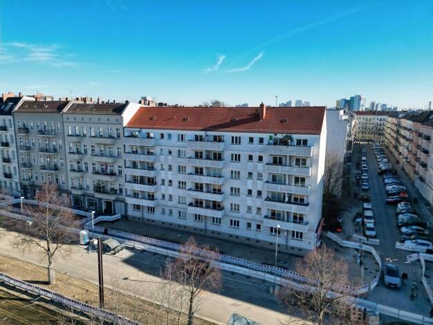 Mehrfamilienhaus zum Kauf als Kapitalanlage geeignet 6 Zimmer 131,7 m² 1.049 m² Grundstück Friedrichshain Berlin 10249