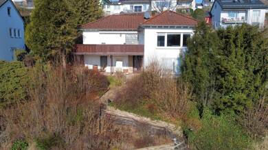 Haus zum Kauf 295.000 € 7 Zimmer 169 m² 1.100 m² Grundstück Bad Hersfeld Bad Hersfeld 36251