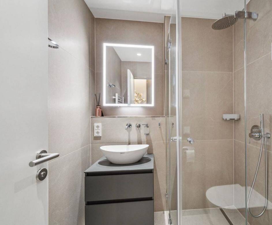 Property thumbnail 12