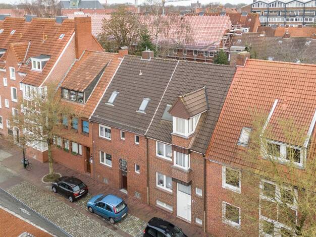 Reihenmittelhaus zum Kauf provisionsfrei 164.900 € 4 Zimmer 114,7 m² 194 m² Grundstück Stadtzentrum Emden 26721