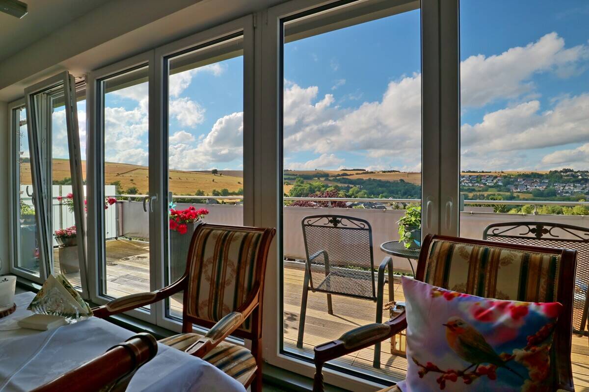 Immobilie in Pluwig - Wohnen mit Aussicht im hochmodernen Stahlhaus - Eigentumswohnung in Pluwig - Bild 2