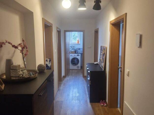Wohnung zur Miete 800 € 3,5 Zimmer 80 m² 1. Geschoss Haidlfinger Straße 31 Wallersdorf Wallersdorf 94522