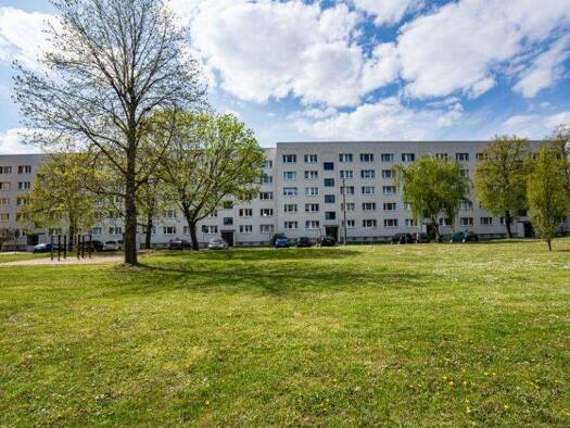 Wohnung zur Miete 248 € 2 Zimmer 42 m² 2. Geschoss Konstantin-Ziolkowski-Str. 44 Aschersleben 06449