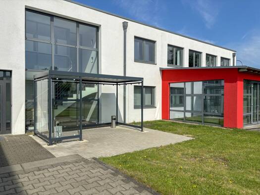 Bürofläche zur Miete 4.590 € 15 Zimmer 545 m² Bürofläche Wallenhorst Wallenhorst 49134