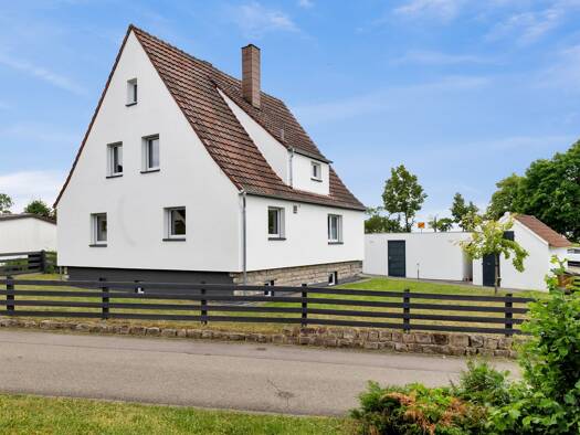 Einfamilienhaus zum Kauf 475.000 € 7 Zimmer 158,8 m² 857 m² Grundstück Westgartshausener Hauptstr. 2 Westgartshausen Crailsheim / Westgartshausen 74564
