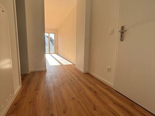 Wohnung zur Miete 880 € 2 Zimmer 54 m² Geschoss 1/2 frei ab sofort Bubenreuth 91088