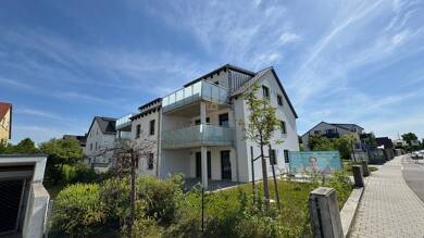Wohnung zur Miete 1.010 € 2 Zimmer 64 m² Dachgeschoss, 2. Geschoss frei ab 15.07.2025 Fliederstraße 25 Ringsee Ingolstadt 85053
