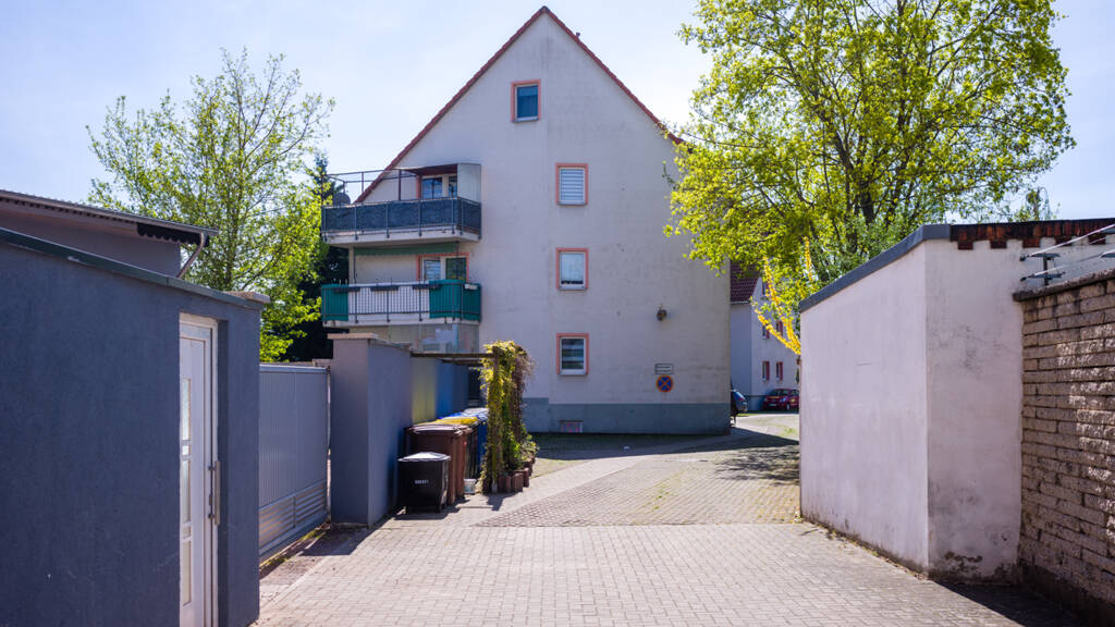 Wohnung zum Kauf 94.900 € 3 Zimmer 77 m² 1. Geschoss Schönebeck 39218