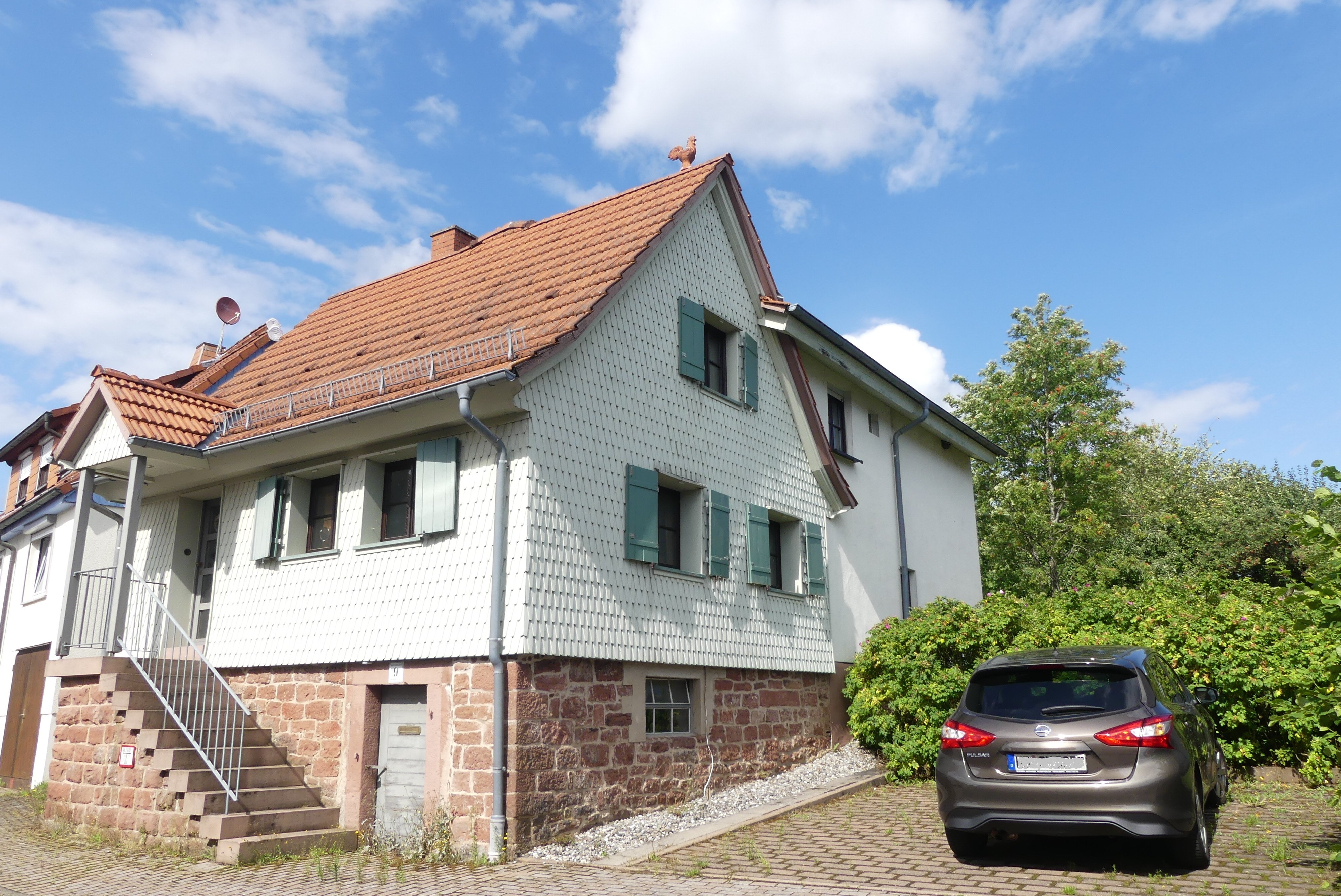 Einfamilienhaus zum Kauf 198.000 € 6 Zimmer 110 m²<br/>Wohnfläche 318 m²<br/>Grundstück ab sofort<br/>Verfügbarkeit Hesselbach Oberzent 64760