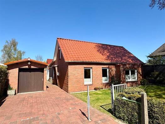 Einfamilienhaus zum Kauf 145.000 € 3 Zimmer 105 m² 483 m² Grundstück frei ab sofort Innenstadt Aurich 26603
