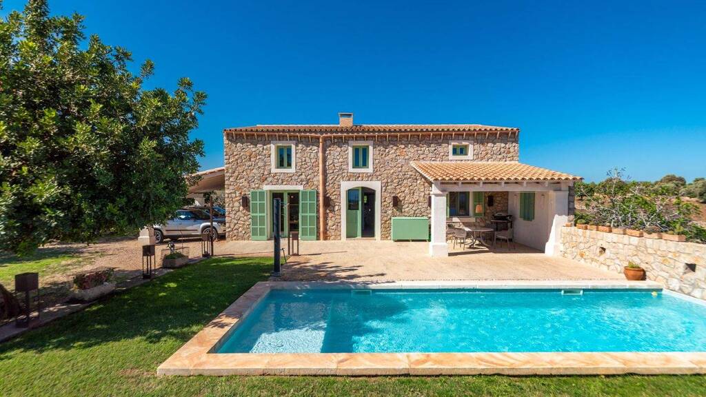 Landhaus zur Miete 3.250 € 4 Zimmer 166 m² 9.686 m² Grundstück frei ab sofort Manacor 07500