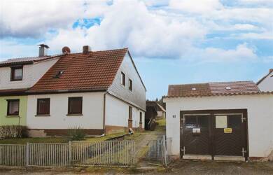 Doppelhaushälfte zum Kauf 70.000 € 6 Zimmer 125 m² 926 m² Grundstück frei ab sofort Benshausen Zella-Mehlis 98544