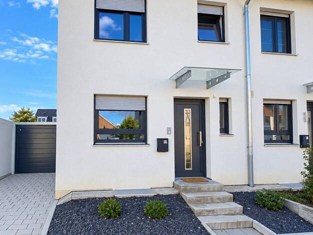 Reihenendhaus zur Miete 1.650 € 4 Zimmer 119 m² 180 m² Grundstück Neuhausen Neuhausen 75242