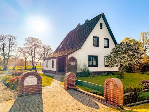 Mehrfamilienhaus zum Kauf 379.000 € 9 Zimmer 250 m² 3.200 m² Grundstück Wremen Wurster Nordseeküste 27639