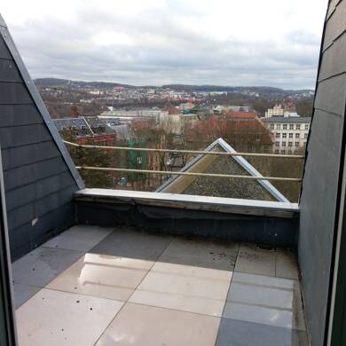 Wohnung zur Miete 520 € 4 Zimmer 135 m² 4. Geschoss Lessingstraße 39 Hammervorstadt Plauen 08523