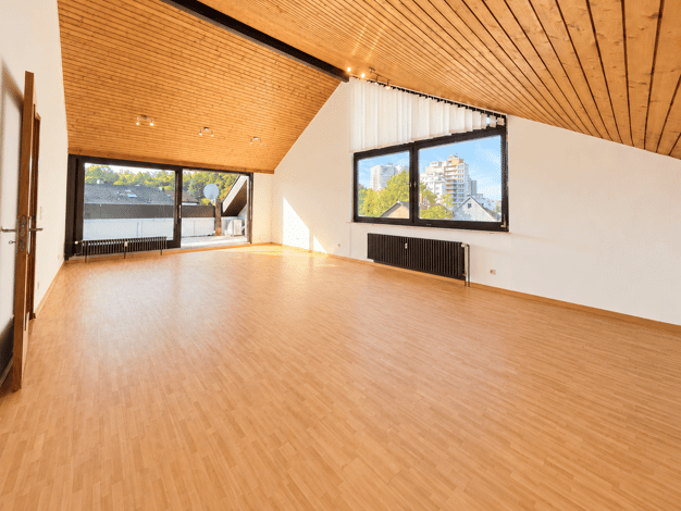 Wohnung zur Miete 1.110 € 2,5 Zimmer 90 m² 2 Geschosse frei ab sofort Böblingen Böblingen 71034