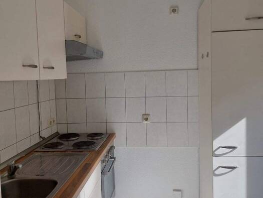 Studio zur Miete 263 € 1 Zimmer 29 m² 3. Geschoss frei ab 01.05.2026 Sankt Michael . Leipziger Str. Magdeburg 39112