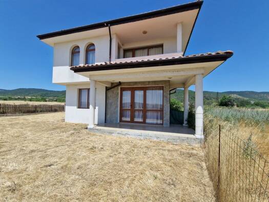 Einfamilienhaus zum Kauf provisionsfrei 95.000 € 3 Zimmer 140 m² 300 m² Grundstück Goritsa 9101