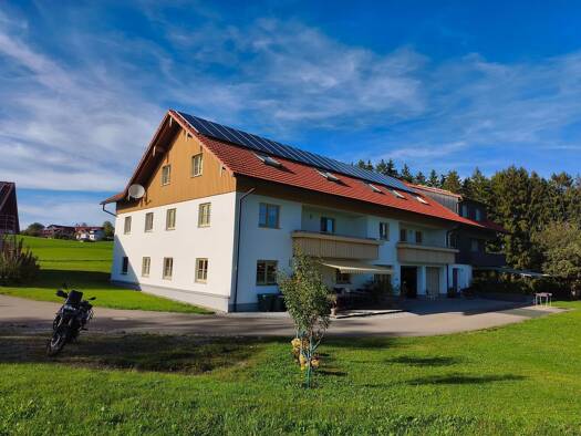 Wohnung zur Miete 1.200 € 3,5 Zimmer 118 m² Geschoss 2/3 frei ab 01.10.2026 Wolfertshofen 38 Wolfertshofen Heimenkirch 88178
