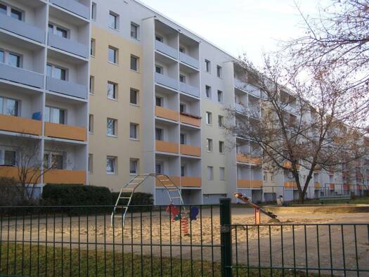 Wohnung zur Miete 455 € 4 Zimmer 80,9 m² 4. Geschoss Rudolstädter Straße 8 Lusan Gera 07549