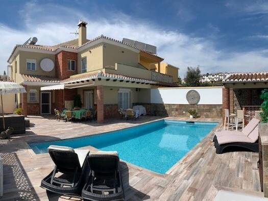 Doppelhaushälfte zum Kauf provisionsfrei 630.000 € 6 Zimmer 260 m² 350 m² Grundstück Torre del Mar - Velez Malaga 29740