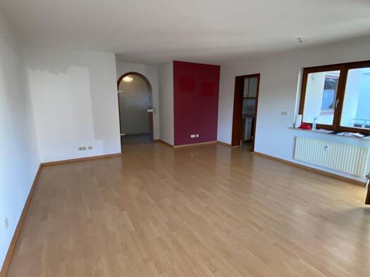 Wohnung zur Miete 1.100 € 3 Zimmer 78 m² Geschoss 1/3 frei ab 01.05.2026 Großsachsenheim Sachsenheim 74343