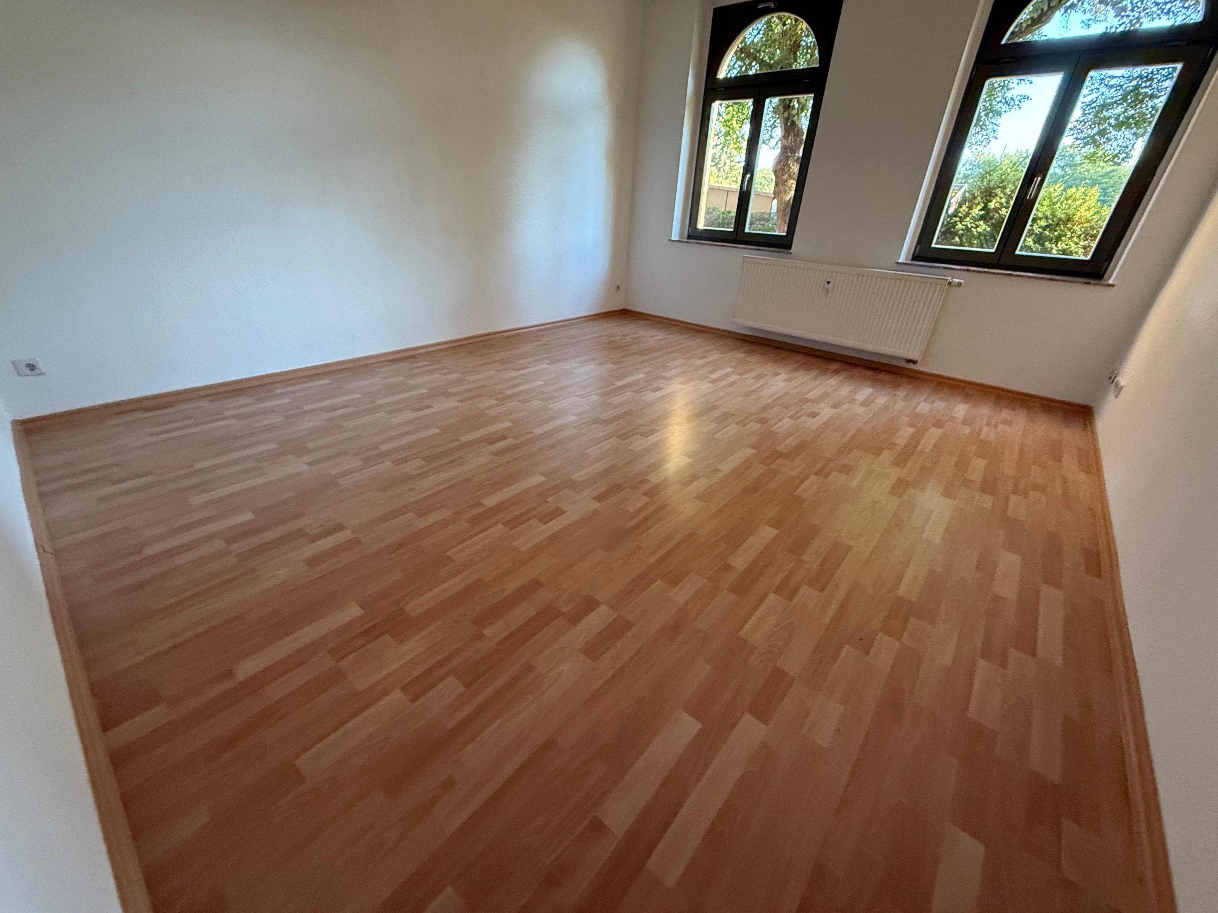 Studio zur Miete 395 € 3 Zimmer 67,3 m²<br/>Wohnfläche 1.<br/>Geschoss 01.01.2025<br/>Verfügbarkeit Ebersdorfer Straße 35A Ebersdorf 141 Chemnitz 09131