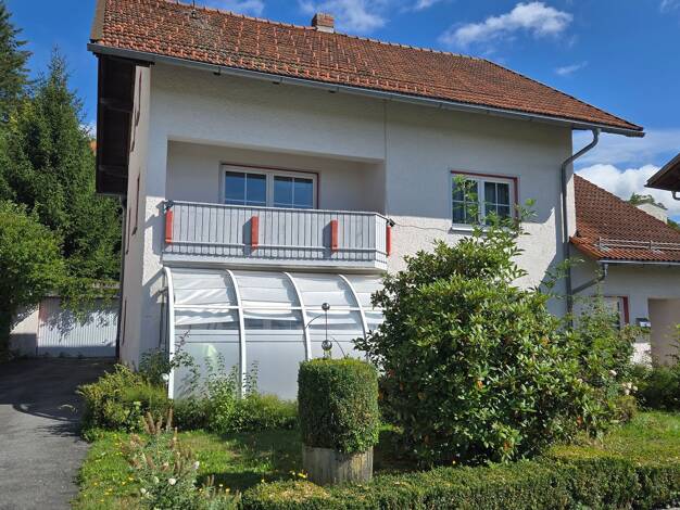 Haus zum Kauf 185.000 € 8 Zimmer 220 m² 706 m² Grundstück frei ab sofort Sankt Oswald Sankt Oswald-Riedlhütte 94568