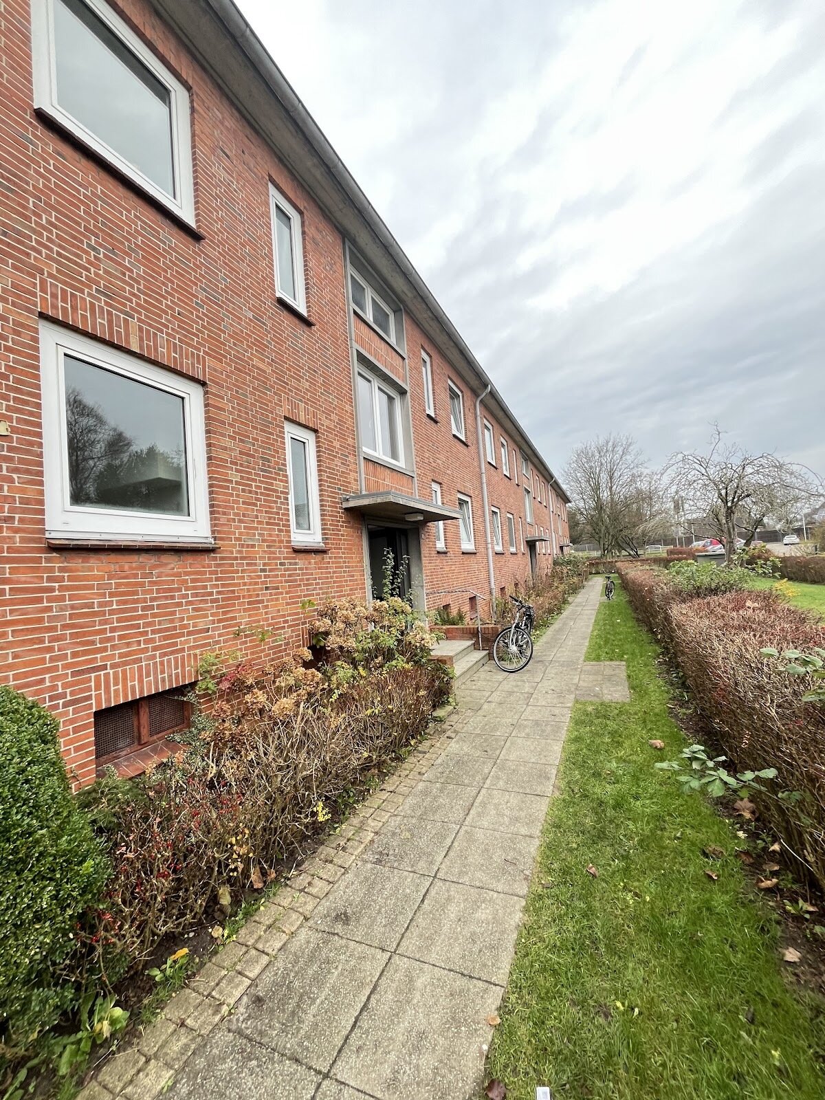 Wohnung zur Miete 399 € 2 Zimmer 43,5 m²<br/>Wohnfläche EG<br/>Geschoss 16.12.2024<br/>Verfügbarkeit Stadtweg 6 Zentrum Husum 25813