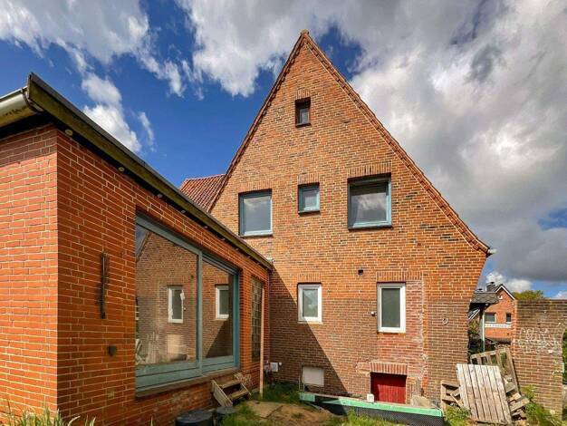 Mehrfamilienhaus zum Kauf 185.000 € 5 Zimmer 140 m² 995 m² Grundstück Rendsburg 24768
