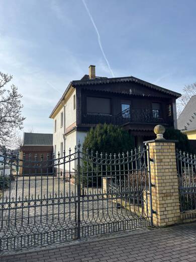 Einfamilienhaus zur Miete 1.500 € 6 Zimmer 150 m² 400 m² Grundstück Markkleeberg Markkleeberg 04416