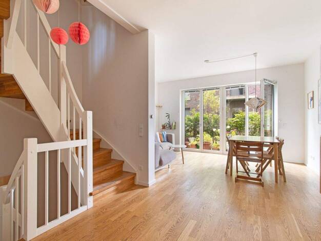 Stadthaus zur Miete 2.100 € 4 Zimmer 108 m² Marienthal Hamburg 22043