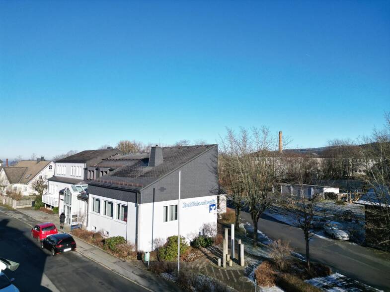 Mehrfamilienhaus zum Kauf 22 Zimmer 215 m² 1.339 m² Grundstück frei ab 01.10.2025 Zell Zell 95239